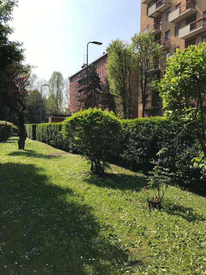 Bright Flat With Shared Garden Leilighet Milano Eksteriør bilde